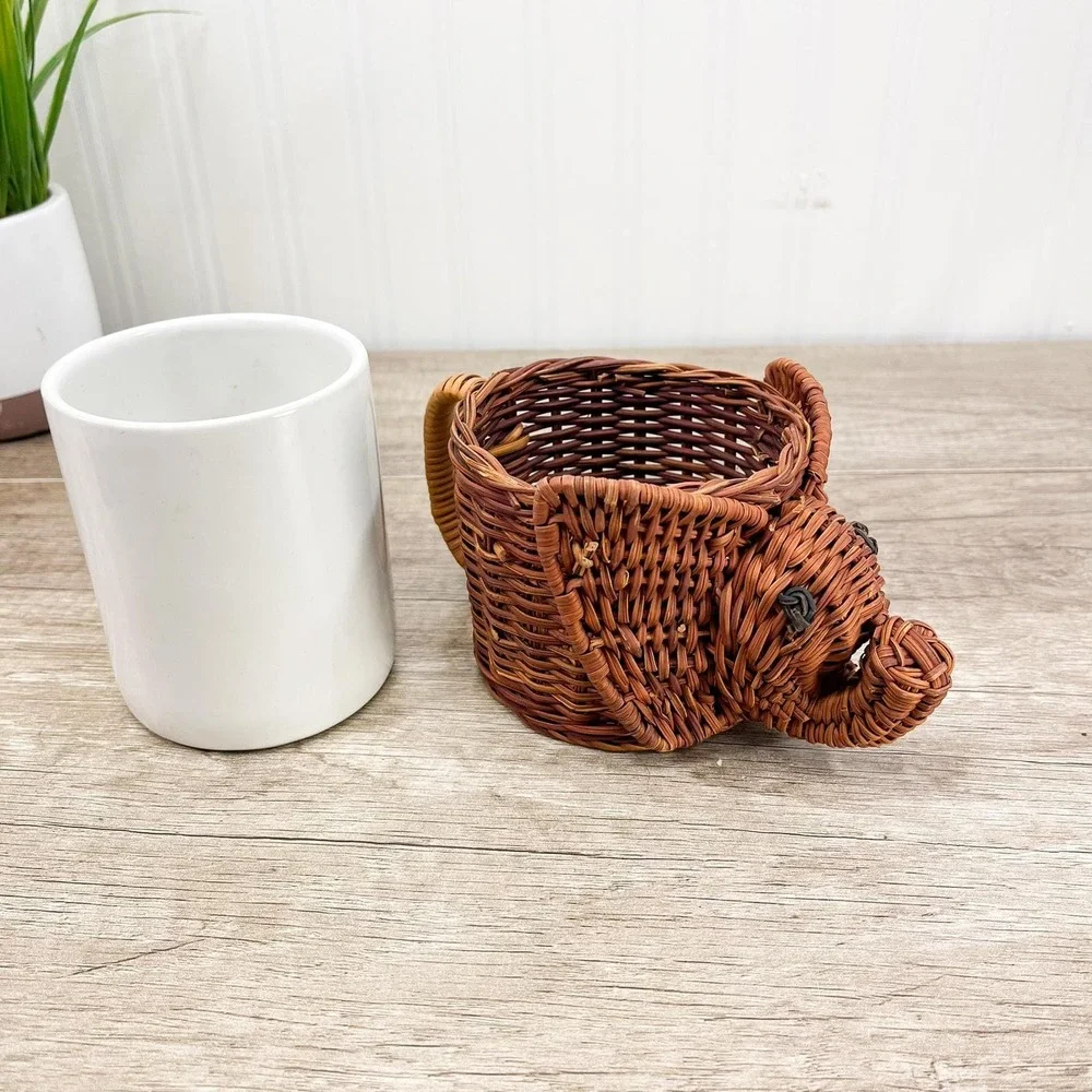N/A vintage wicker